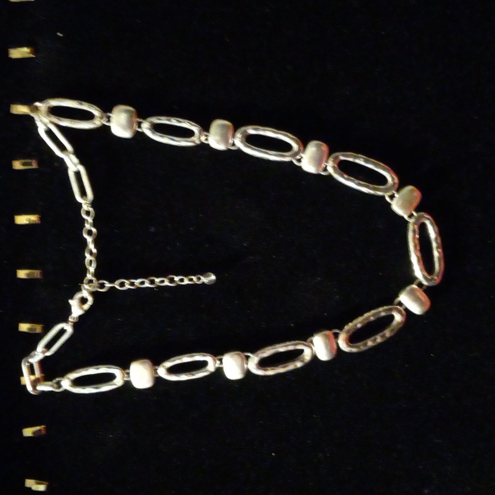 Silver tone paper clip chain with accent beads. Very fancy!